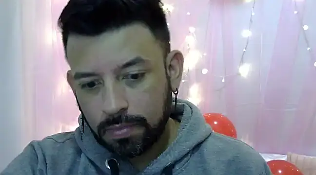 Snapshot of tonyglams chatting on 25, 2, 2025 tonyglams online show from 25, 2, 2025