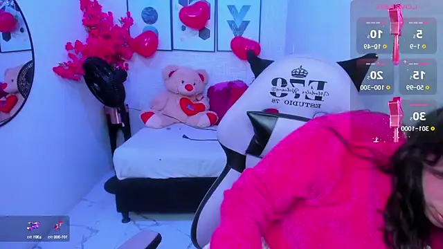 Marii 18 online show from 6, 3, 2025