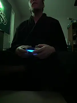 Snapshot of theycallmes3x chatting on 4, 3, 2026 theycallmes3x online show from 4, 3, 2026