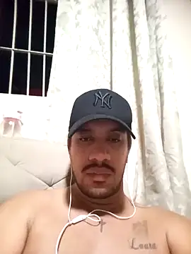 Snapshot of TonnyMoreno chatting on 19, 2, 2025 TonnyMoreno online show from 19, 2, 2025