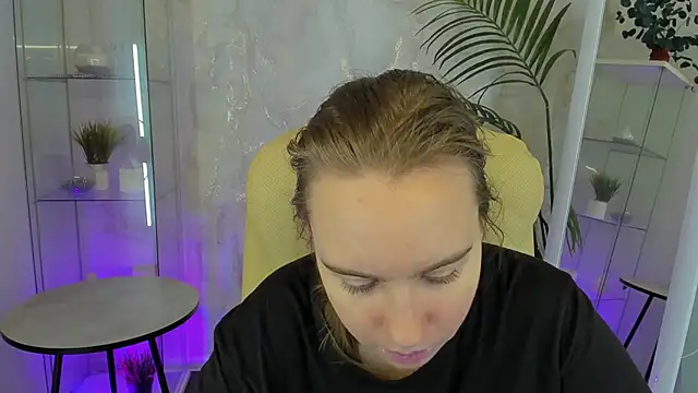 Lika 0ne online show from 19, 3, 2026