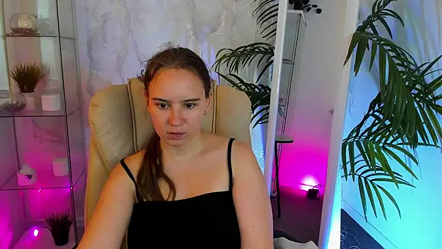 Snapshot of Lika_0ne chatting on 28, 7, 2026 Lika 0ne online show from 28, 7, 2026