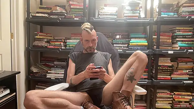 Snapshot of SubtleForest616 chatting on 29, 5, 2026 SubtleForest616 online show from 29, 5, 2026
