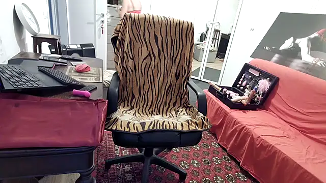 Snapshot of Chanel_Noire chatting on 16, 9, 2025 Chanel Noire online show from 16, 9, 2025