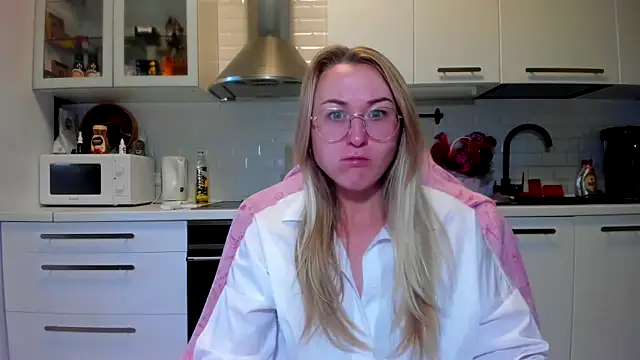 your Goddess Eva online show from 2, 10, 2025