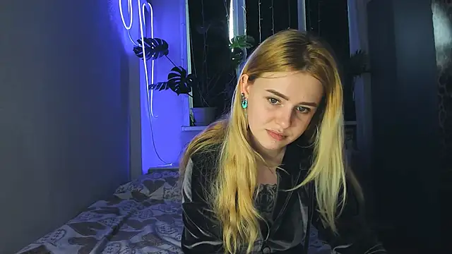 Alexa Pirs online show from 10, 2, 2025