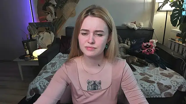 Alexa Pirs online show from 29, 4, 2026