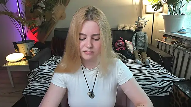 Snapshot of Alexa_Pirs chatting on 18, 6, 2026 Alexa Pirs online show from 18, 6, 2026