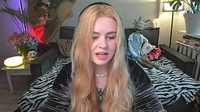 Snapshot of Alexa_Pirs chatting on 11, 7, 2026 Alexa Pirs online show from 11, 7, 2026