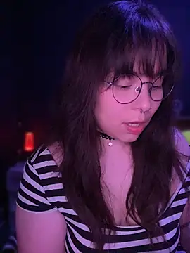 Solo yoss online show from 11, 4, 2026