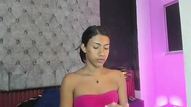 Snapshot of AntoniSantoss chatting on 17, 12, 2025 AntoniSantoss online show from 17, 12, 2025