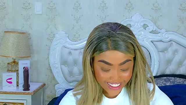 TianahGlow online show from 24, 11, 2025