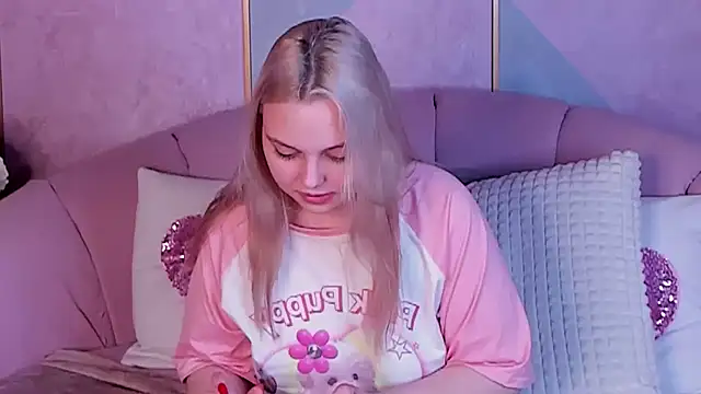 Snapshot of CLAIRE_VOGT chatting on 26, 2, 2025 CLAIRE VOGT online show from 26, 2, 2025