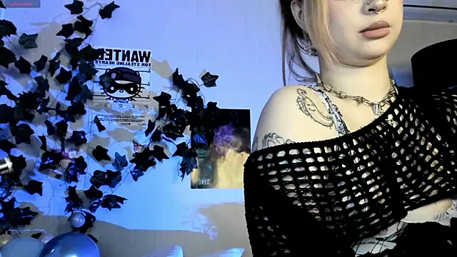 marynixoxo online show from 25, 2, 2025