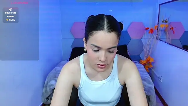 Lana Pearce online show from 6, 3, 2025