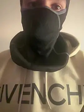 yaxxx03 online show from 15, 2, 2025