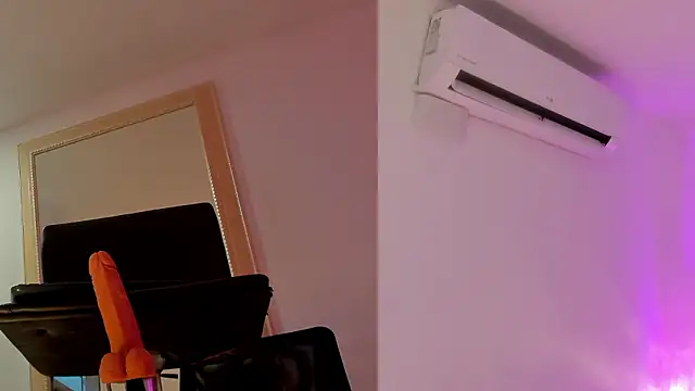 Snapshot of CandieGilson__ chatting on 5, 3, 2026 CandieGilson online show from 5, 3, 2026