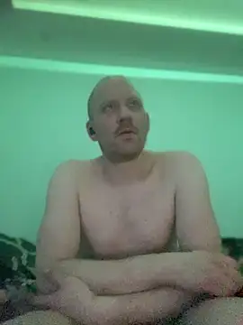 Krzysiekg123 online show from 1, 3, 2025