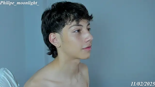 Snapshot of philipe_moonlight_ chatting on 11, 2, 2025 philipe moonlight online show from 11, 2, 2025