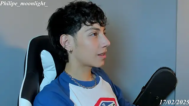 Snapshot of philipe_moonlight_ chatting on 18, 2, 2025 philipe moonlight online show from 18, 2, 2025