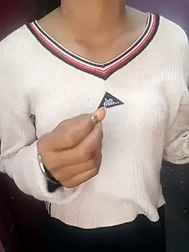 Queen myra1 online show from 19, 2, 2025