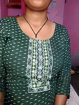 Queen myra1 online show from 4, 3, 2025