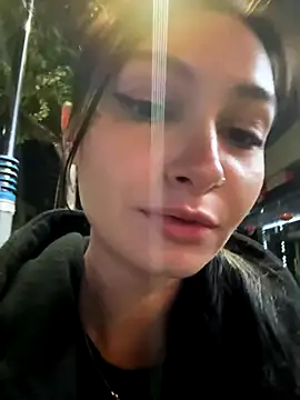 lunalovelee online show from 4, 11, 2025