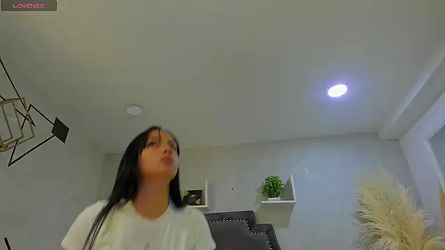 EmiliaRose  online show from 20, 12, 2025