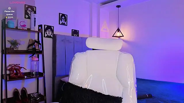 Miller Vanessa  online show from 28, 3, 2026