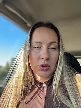 Mona Plus online show from 13, 3, 2026