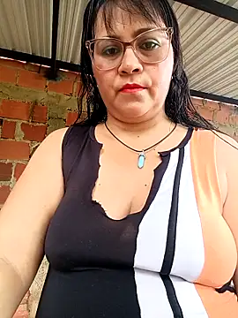 Snapshot of promiscuous-indecent-momm chatting on 17, 4, 2026 promiscuous-indecent-momm online show from 17, 4, 2026