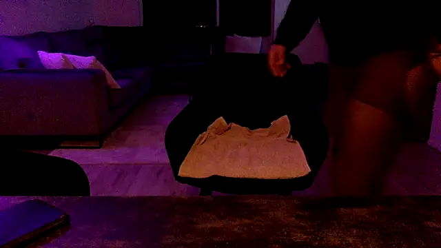 Snapshot of Bleueyez007 chatting on 5, 3, 2025 Bleueyez007 online show from 5, 3, 2025