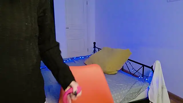 Snapshot of RaileReed chatting on 10, 2, 2026 RaileReed online show from 10, 2, 2026