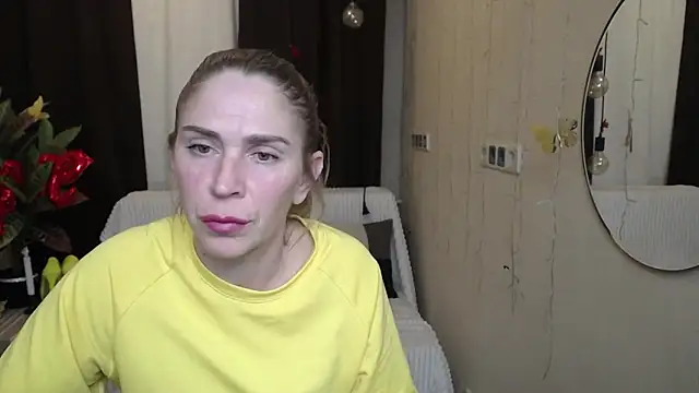 TessaDaybreak online show from 13, 2, 2025