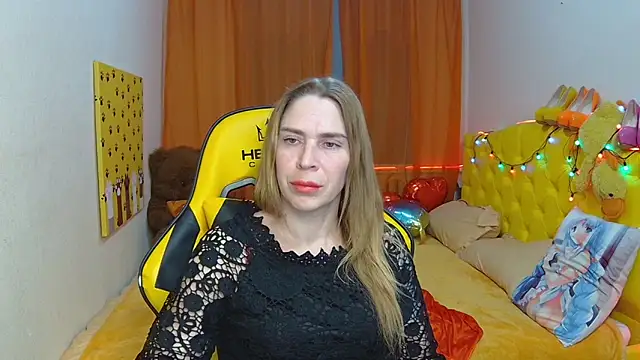 TessaDaybreak online show from 1, 3, 2025