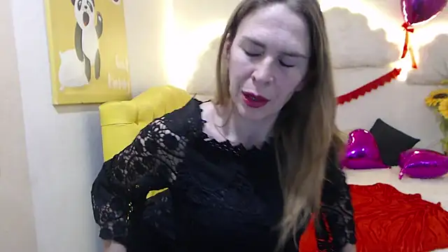 TessaDaybreak online show from 2, 3, 2025