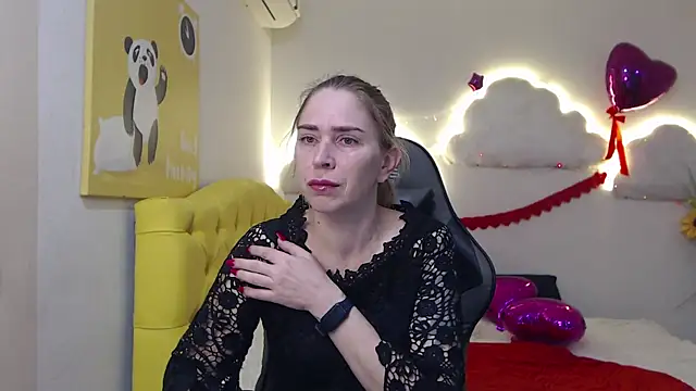 TessaDaybreak online show from 16, 3, 2025