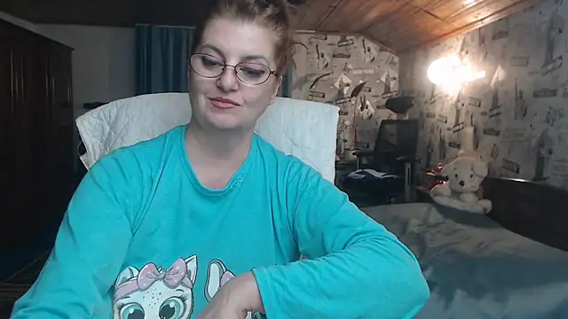 Snapshot of Tatyana72 chatting on 5, 1, 2025 Tatyana72 online show from 5, 1, 2025