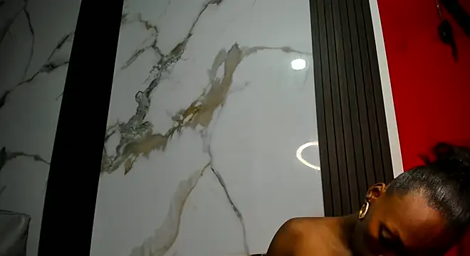 Snapshot of ebony_valentina chatting on 6, 11, 2025 ebony valentina online show from 6, 11, 2025