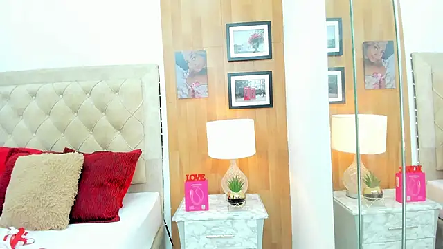 KimberlyBigBoobs online show from 29, 10, 2025