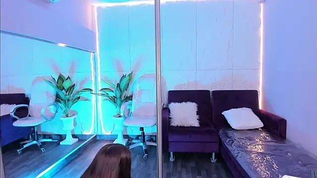 MelanieHillss online show from 20, 12, 2025