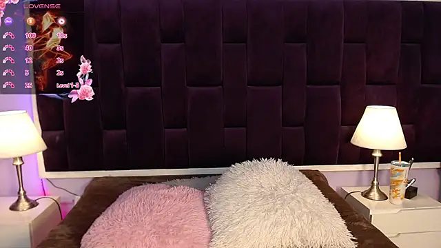 Azaahara  online show from 11, 4, 2026