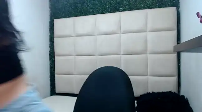 melany rouse18 online show from 5, 3, 2025