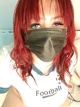 Snapshot of Loly2025 chatting on 13, 11, 2025 Loly2025 online show from 13, 11, 2025