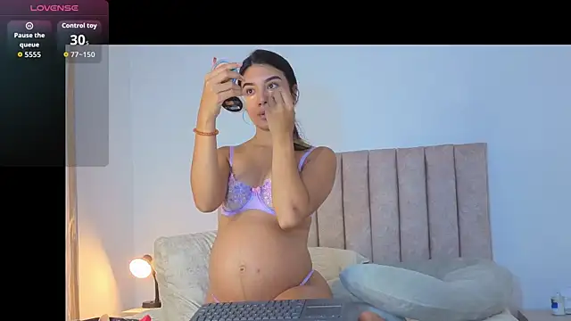 Snapshot of Abbyfierce chatting on 1, 10, 2025 Abbyfierce online show from 1, 10, 2025