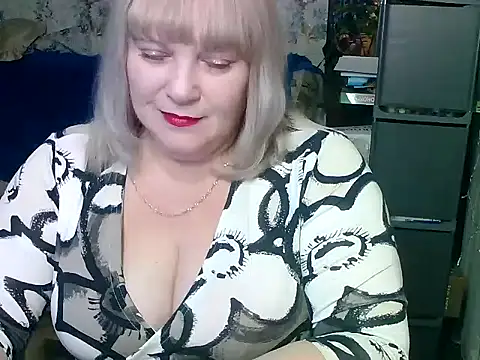 FlowerButterf online show from 5, 3, 2025