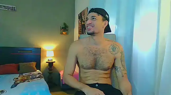 Snapshot of Reina_paola chatting on 19, 3, 2025 Reina paola online show from 19, 3, 2025