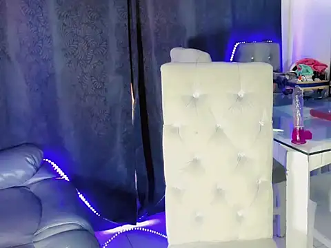 cherry crushx online show from 6, 3, 2026