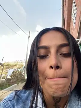 Emily sharlot online show from 11, 11, 2025