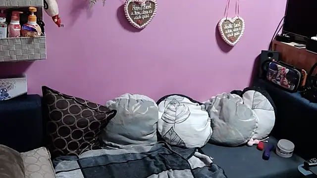 Snapshot of sexymelli18 chatting on 1, 3, 2025 sexymelli18 online show from 1, 3, 2025